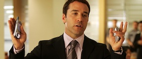 ari-gold-crop ari-gold-crop